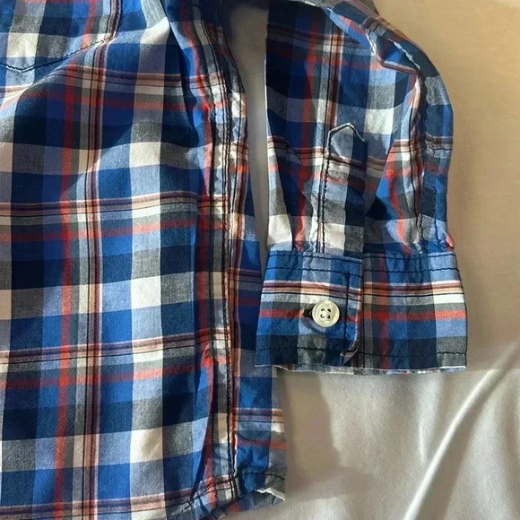 Gymboree -  long sleeve button down shirt. Size 3T - Picture 4 of 5